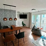 Schoene, Neu Sanierte Unterkunft In Belebter Region * Leipzig