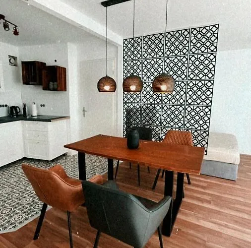 Schoene, Neu Sanierte Unterkunft In Belebter Region * Lipcse