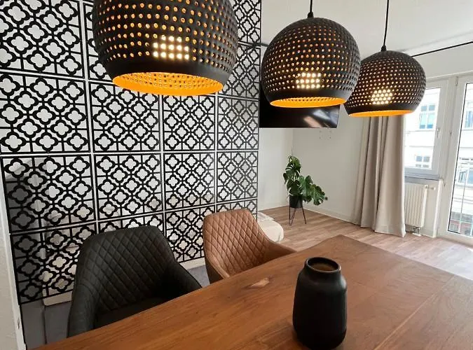 Schoene, Neu Sanierte Unterkunft In Belebter Region * Lipcse