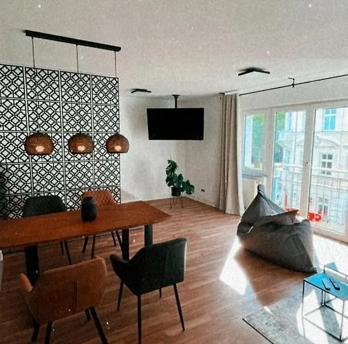 Schoene, Neu Sanierte Unterkunft In Belebter Region * Lipcse