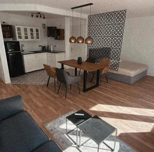 Apartman Schoene, Neu Sanierte Unterkunft In Belebter Region