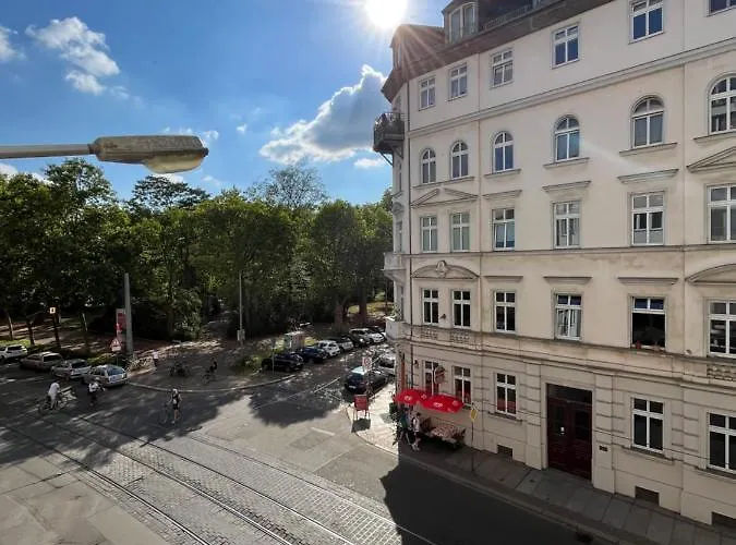 Apartman Schoene, Neu Sanierte Unterkunft In Belebter Region Lipcse